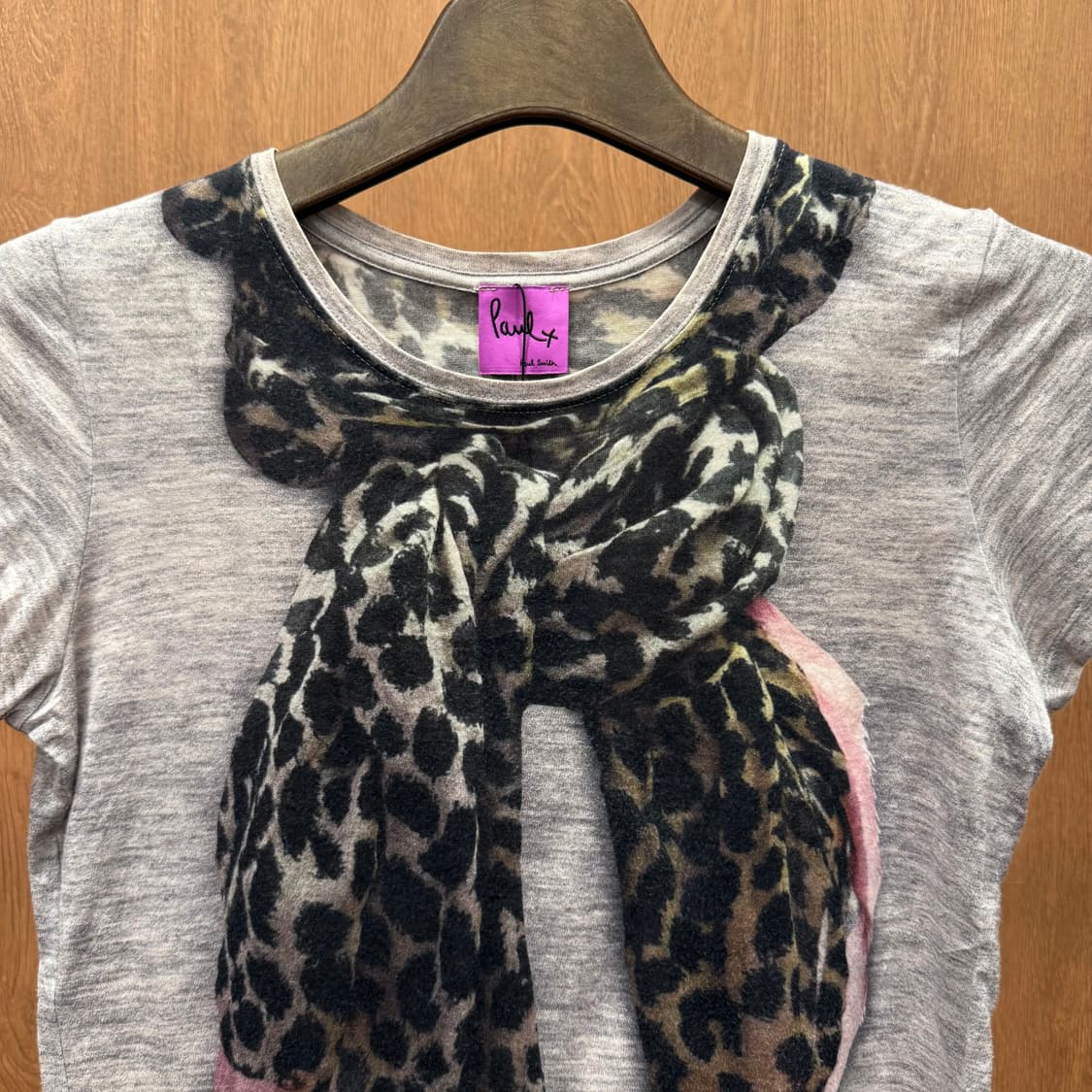 폴스미스 폴 레오파드 스카프 프린트 반팔 티셔츠 그래픽 프린팅 그레이 상품이미지4