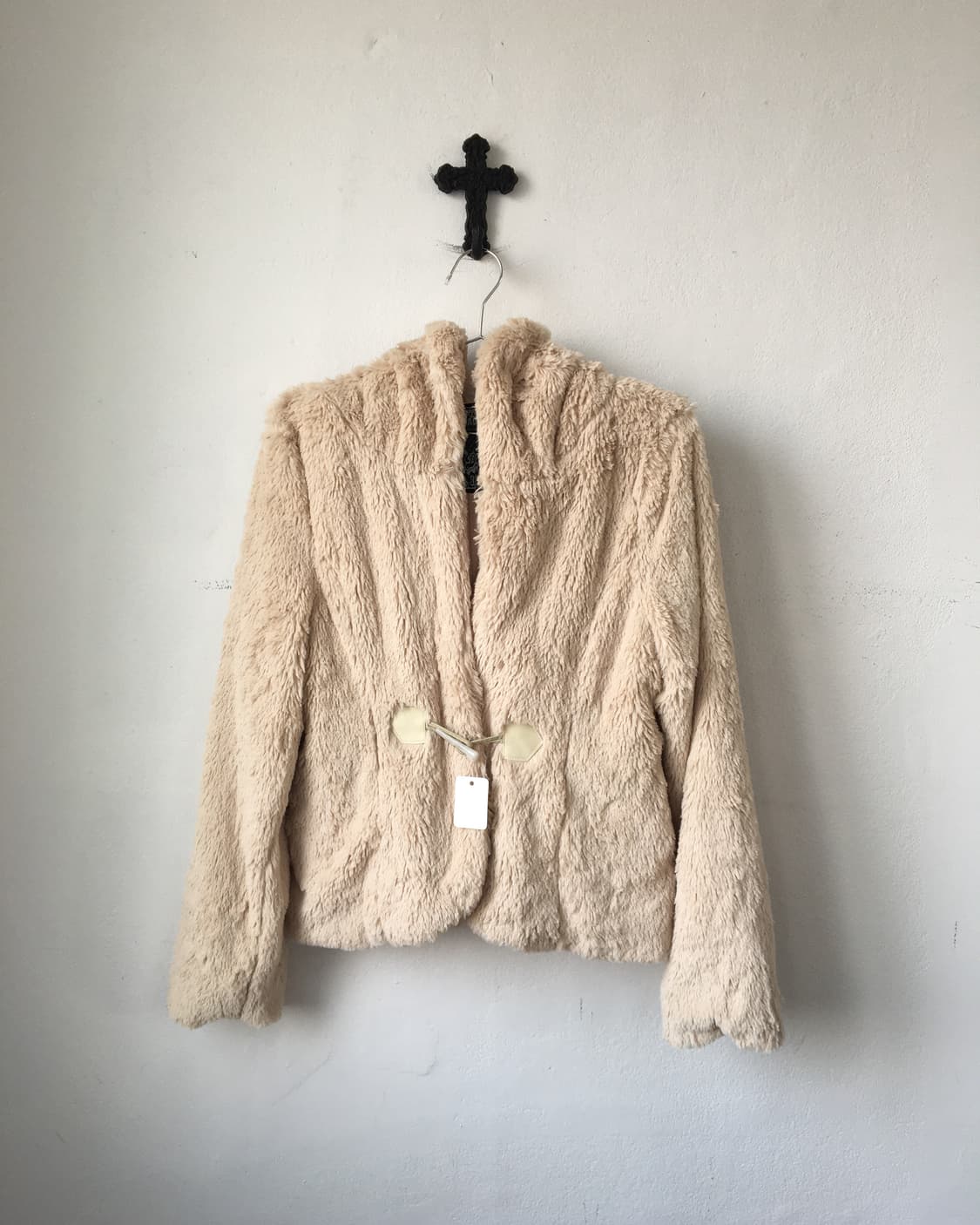 Dig deep fake fur duffle button hood jac 상품이미지2