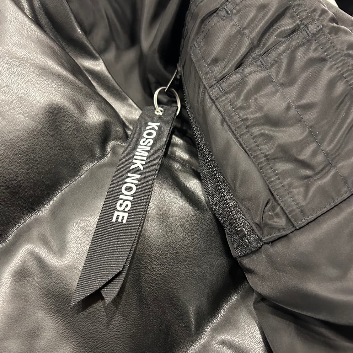 [XL] 지유 언더커버 탈부착 블랙 레더 패딩 점퍼 상품이미지4