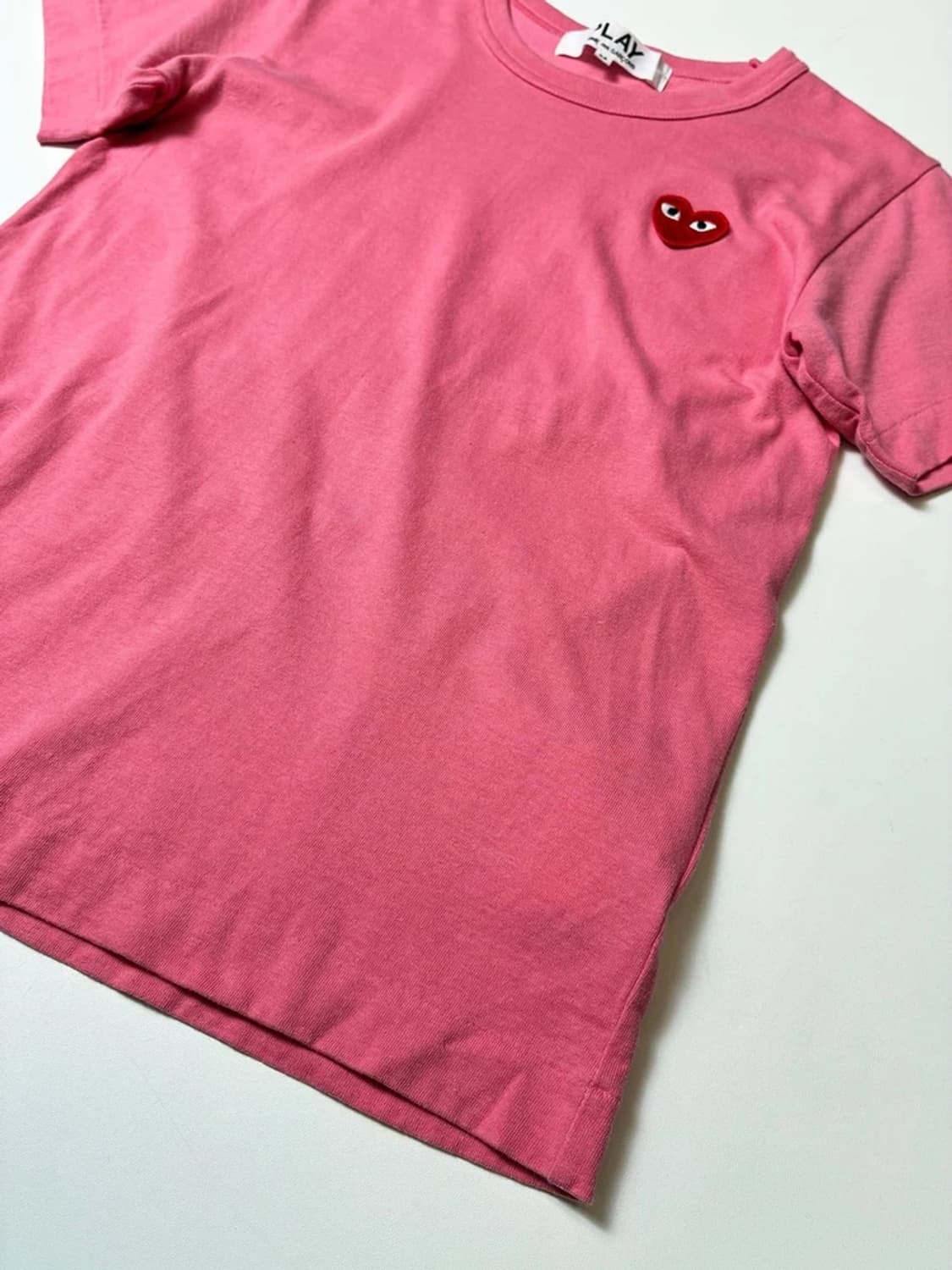 꼼데가르송 하트 로고 우먼스 핑크 반팔 티셔츠 PN8579 상품이미지4