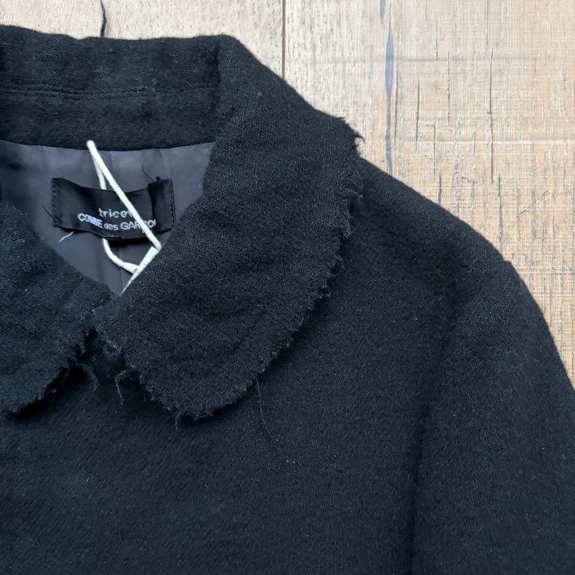 Closing Detail Distressed Wool Coat  상품이미지5