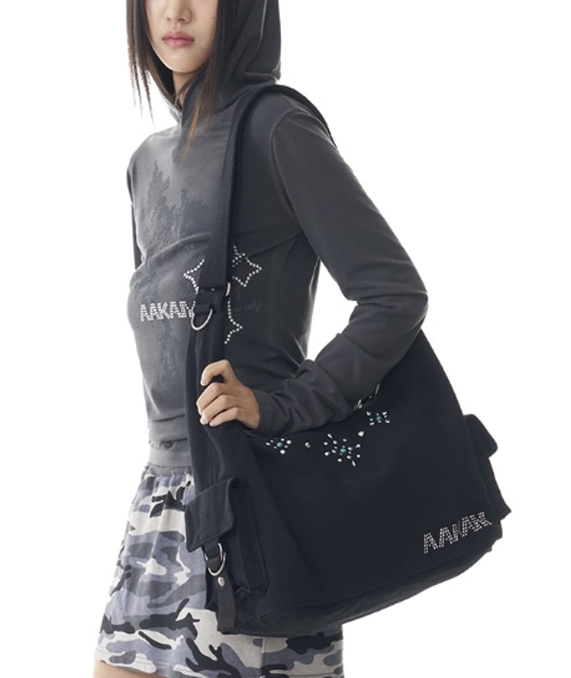 아캄 Multi Studded Logo Cross Bag 상품이미지2