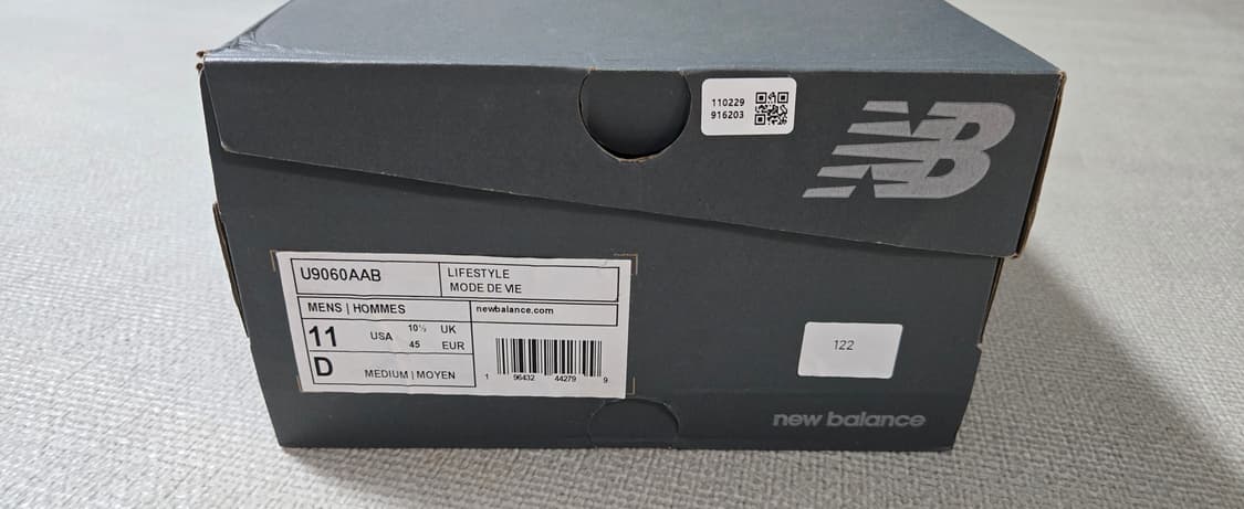 뉴발란스 9060 블랙화이트 290사이즈  상품이미지7