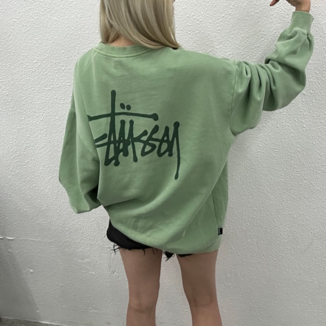 스투시 미니로고 말차맛 맨투맨 L 상품이미지2