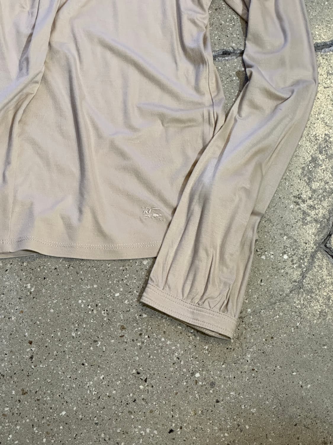 BURBERRY 버버리 베이지 셔링 롱슬리브 상품이미지5