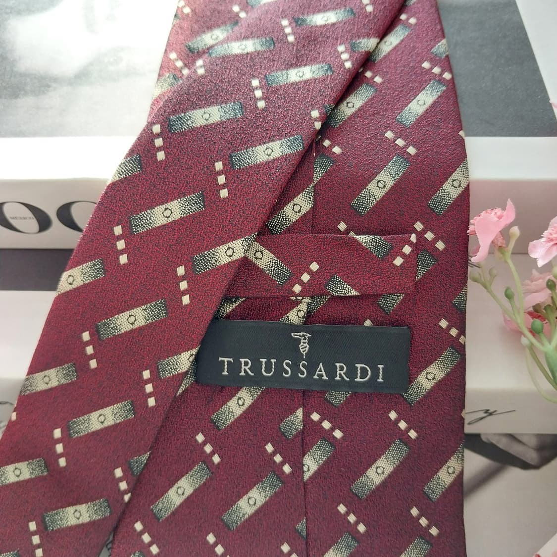 트루사르디 실크 와인 지오메트릭 넥타이 9.5cm A+등급  K1418
 상품이미지7