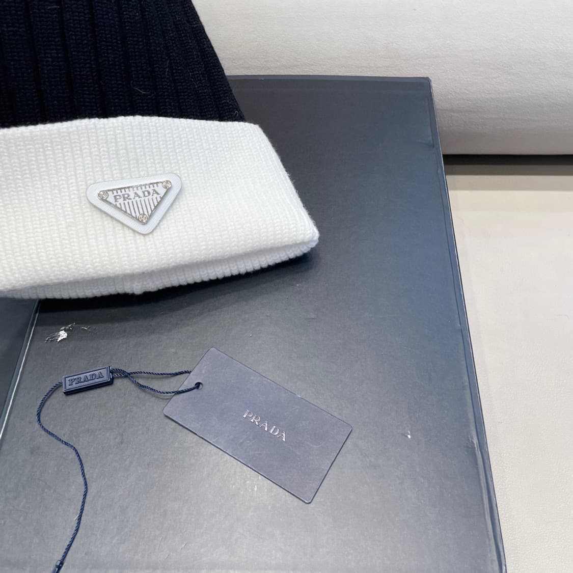 프라다 가을 겨울 모자
 상품이미지4