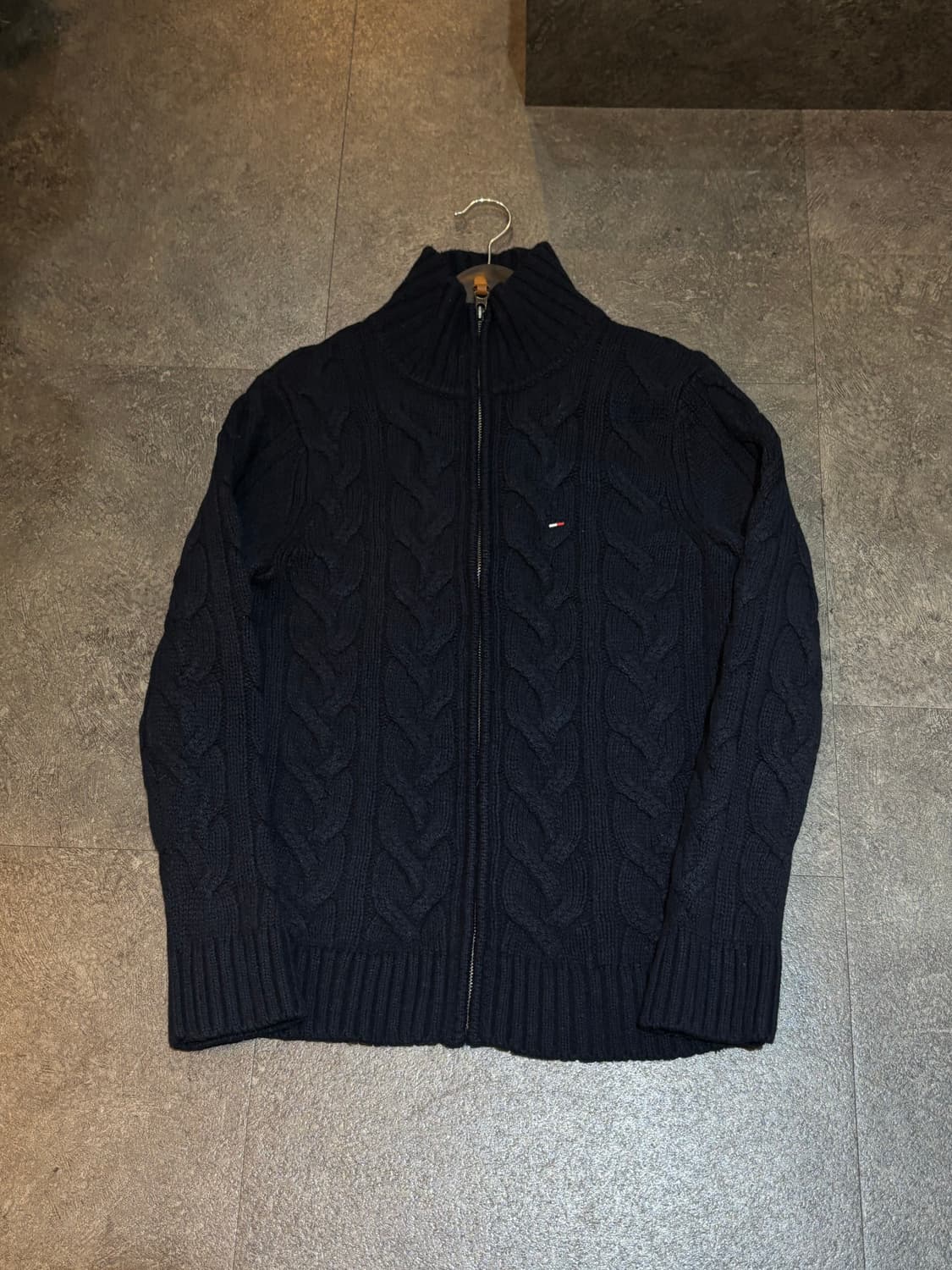 타미힐피거 니트 꽈배기 집업 S사이즈 상품이미지2