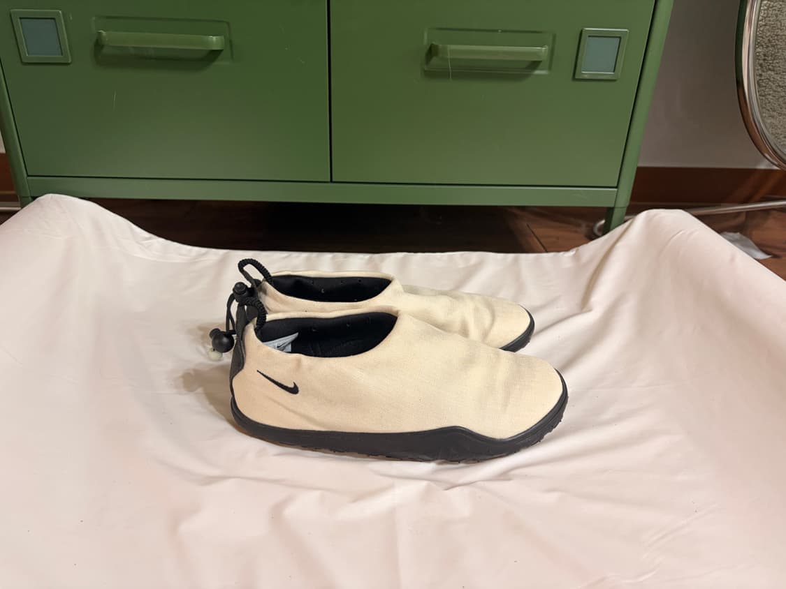 나이키 ACG 목 서밋 화이트 앤 블랙 상품이미지1