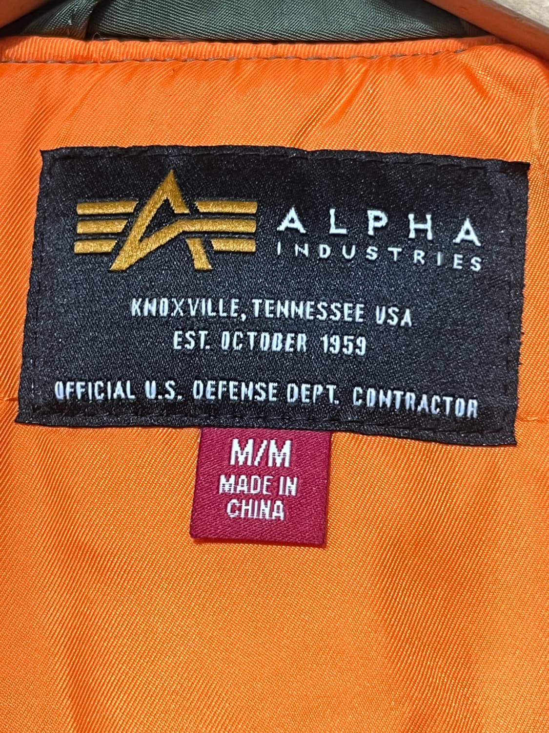 j crew x alpha 에어크루맨 프리마로프트 파카 상품이미지4