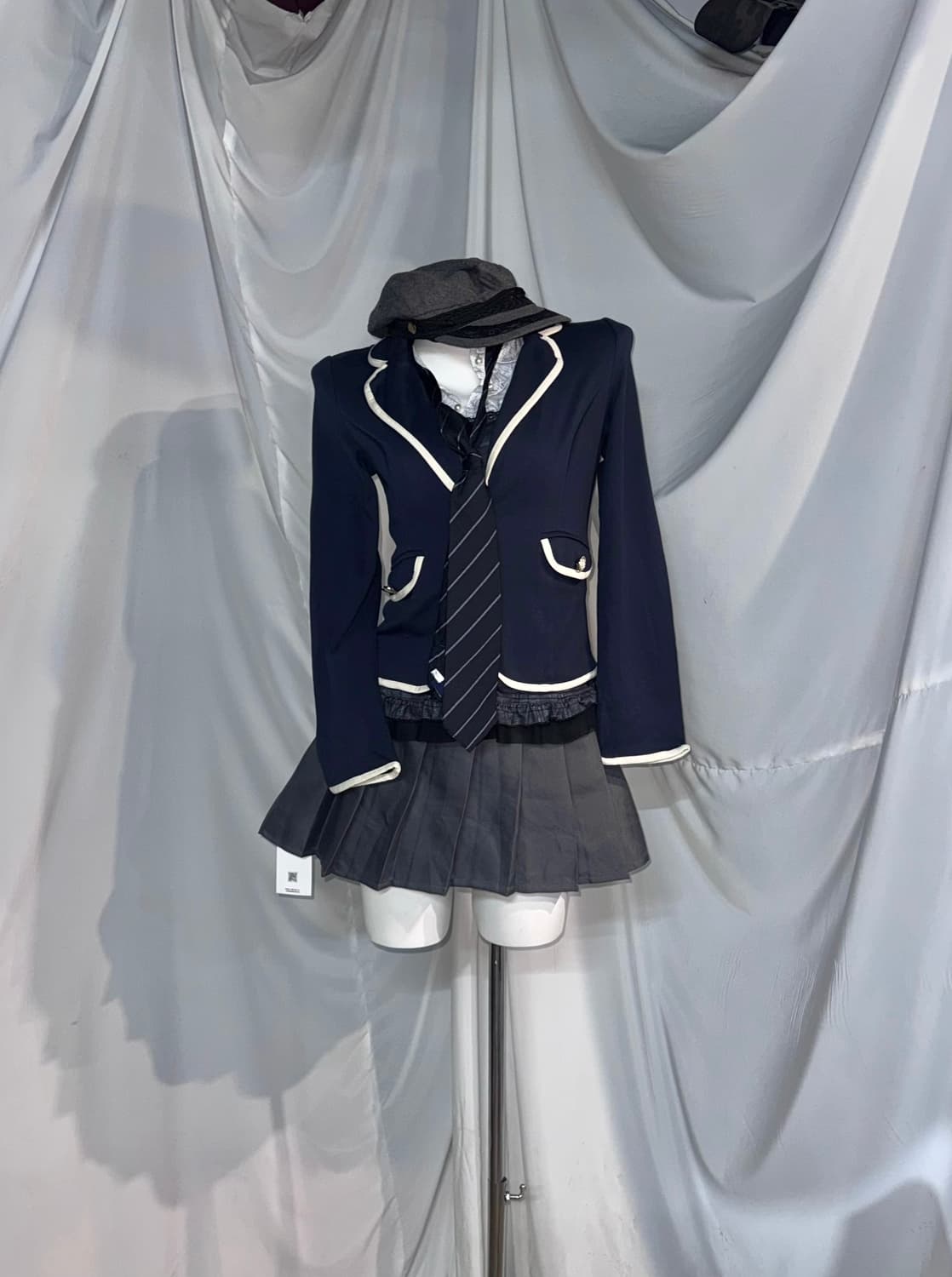 트랄라라 프릴 셔츠 무채색 네이비 엑시즈팜 코디세트  상품이미지5