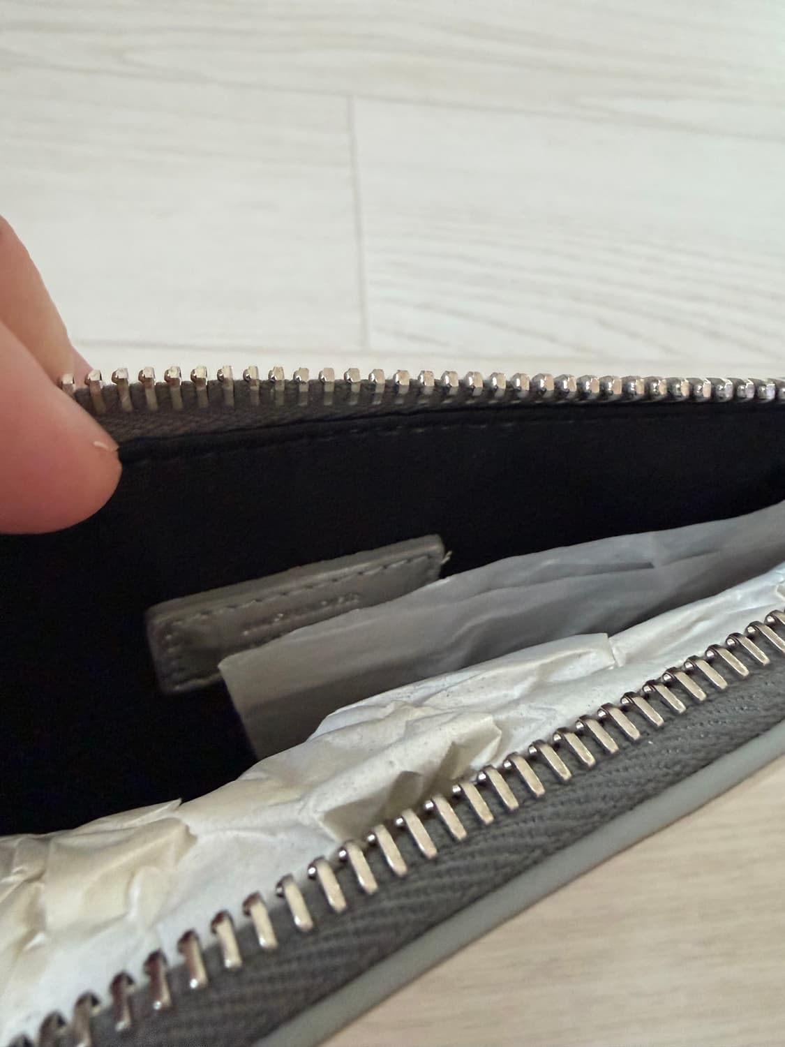 질샌더 실버 레더 클러치 백 상품이미지2