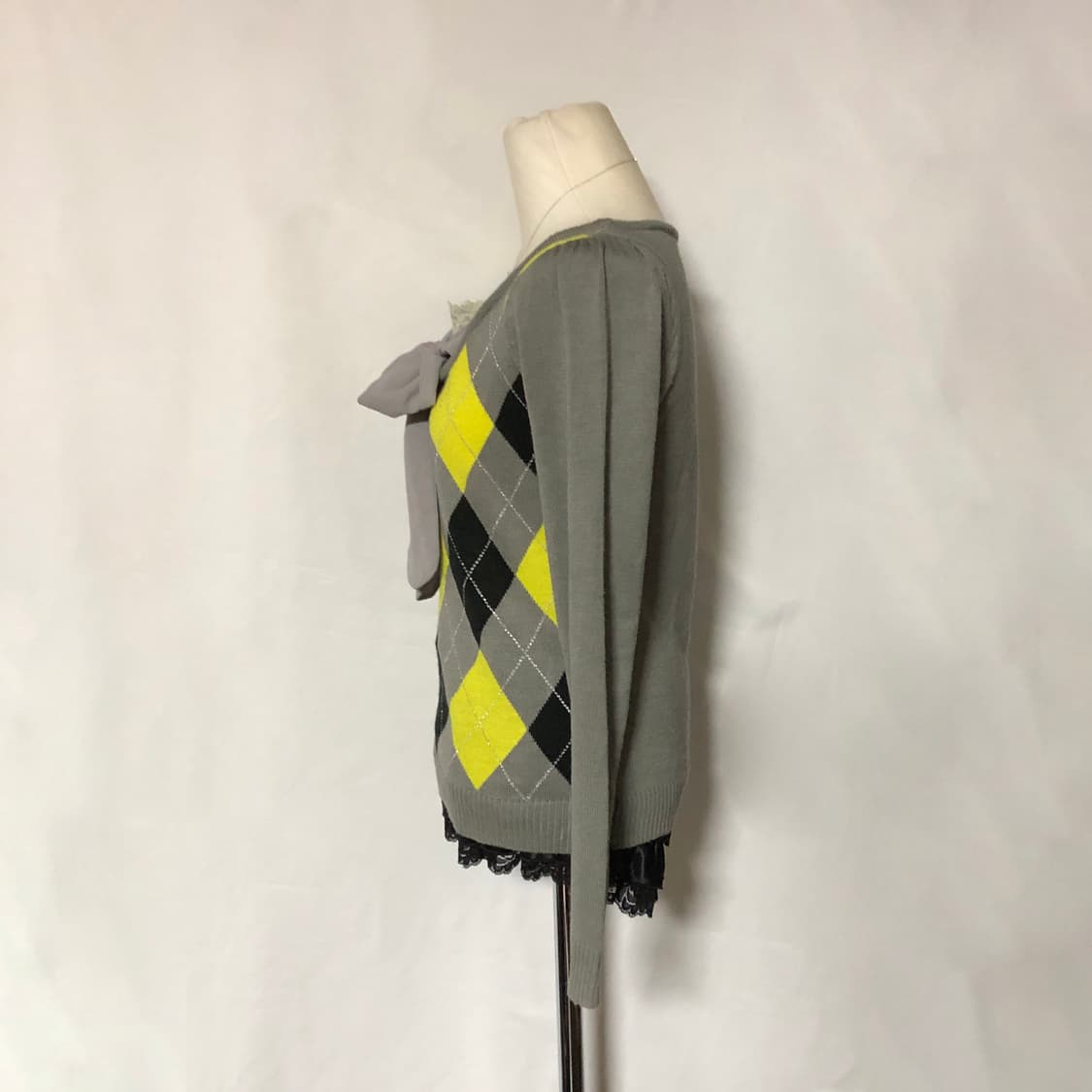 리본 레이스 로걀 아가일 니트 탑 그레이 상품이미지6