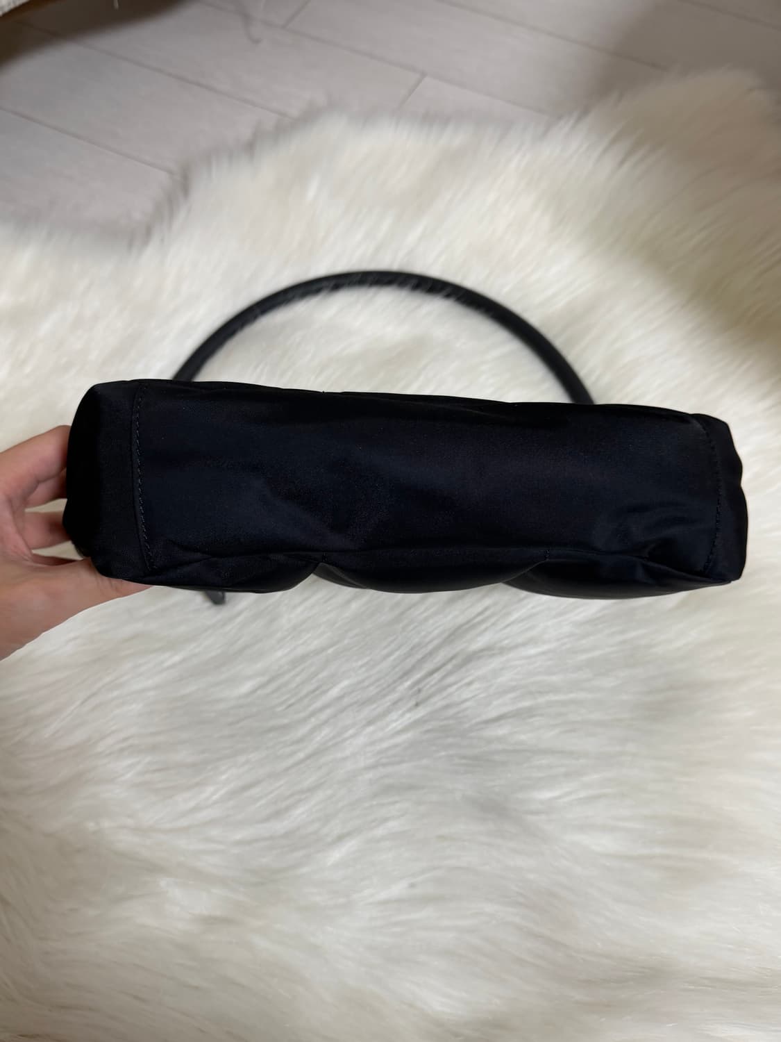 Heaven by marc jacobs헤븐바이마크제이콥스 숄더백 블랙 상품이미지5