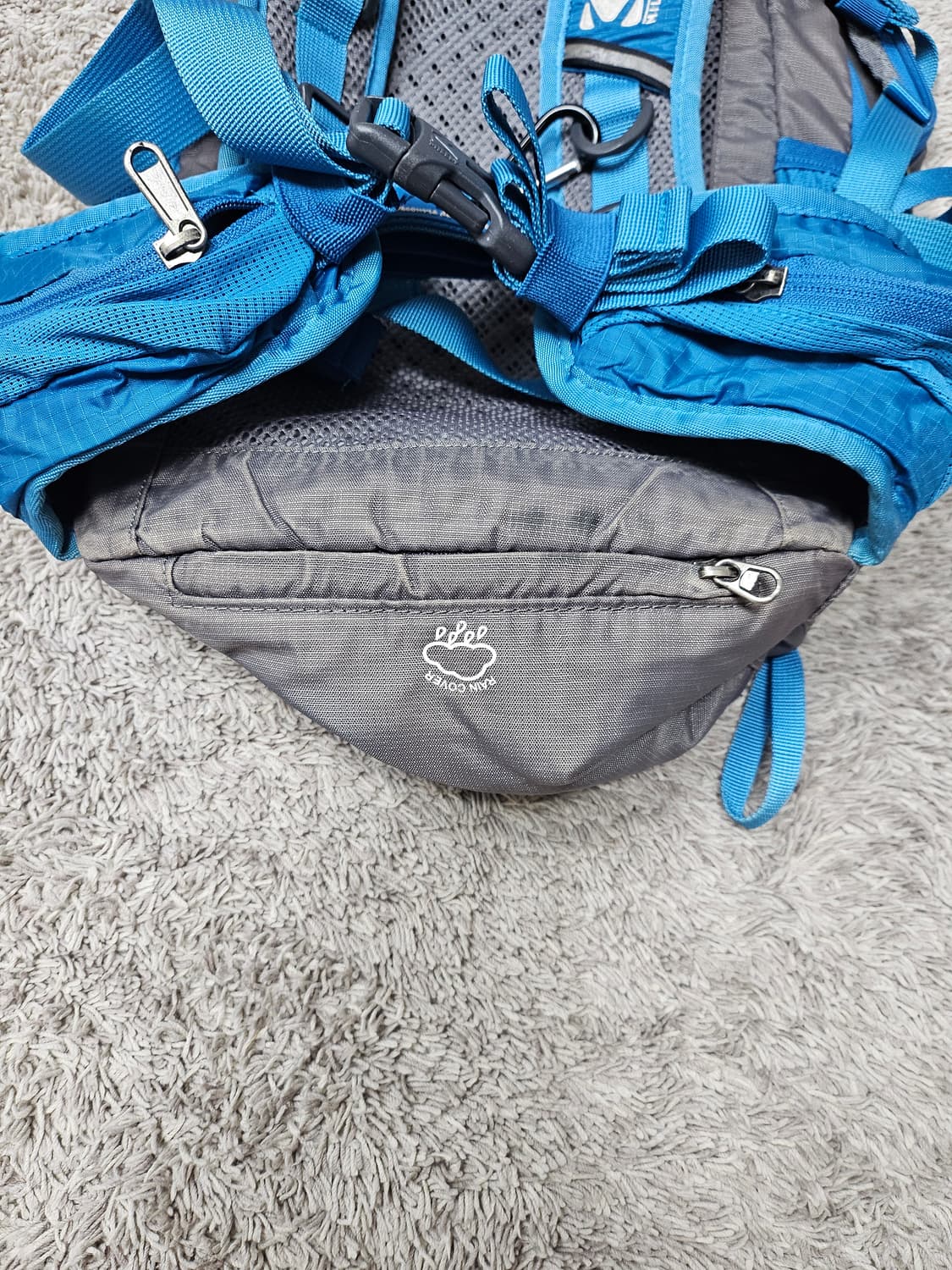 밀레 아웃트랙 15L 등산 배낭 블루 (레인커버포함) 상품이미지5