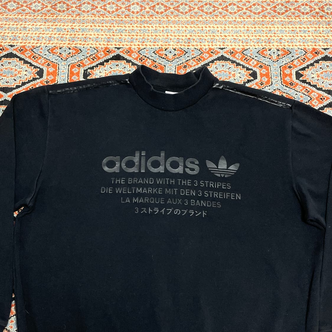 아디다스 오리지날 스펠로고 블랙 맨투맨 남성100 상품이미지2