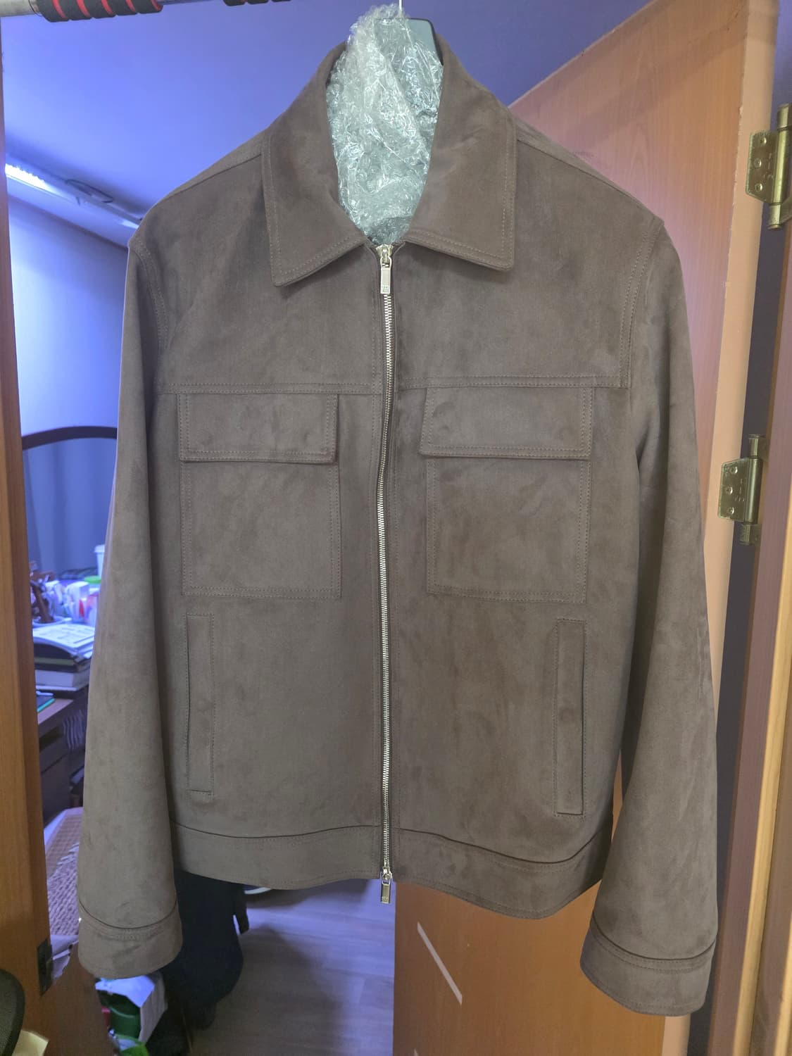 질스튜어트 스웨이드 트러커 팔아요 xl사이즈 상품이미지3