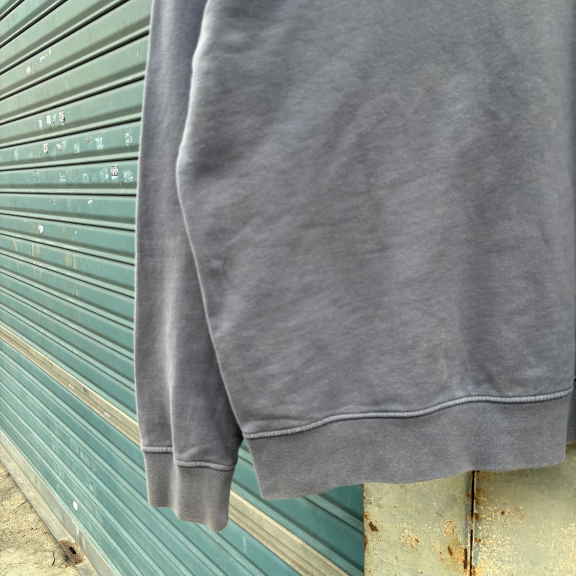 페이딩 스톤 아일랜드 스웻셔츠 상품이미지7