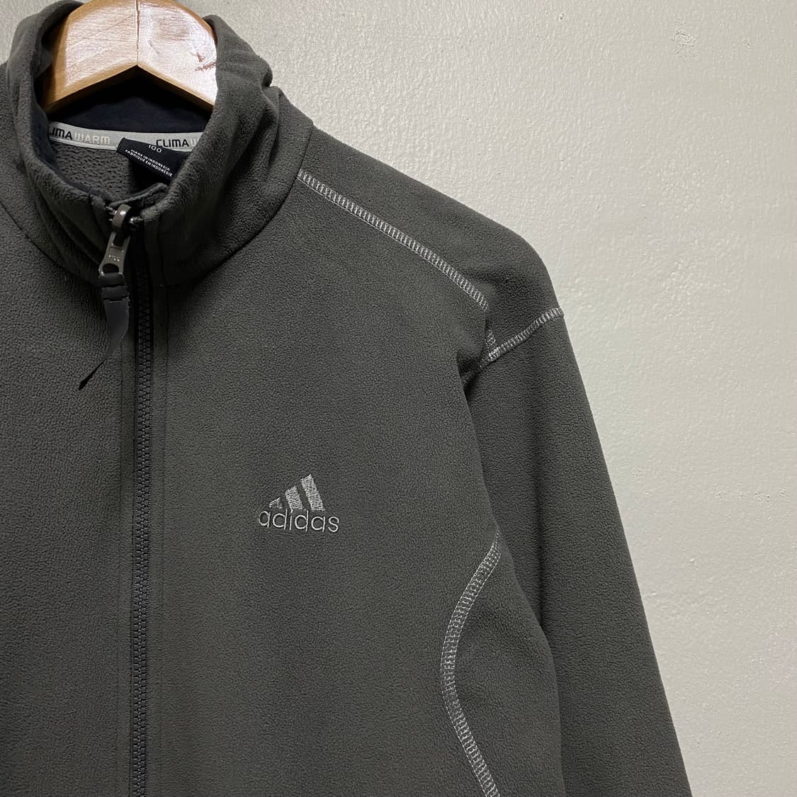 아디다스 로고 집업 후리스 상품이미지1