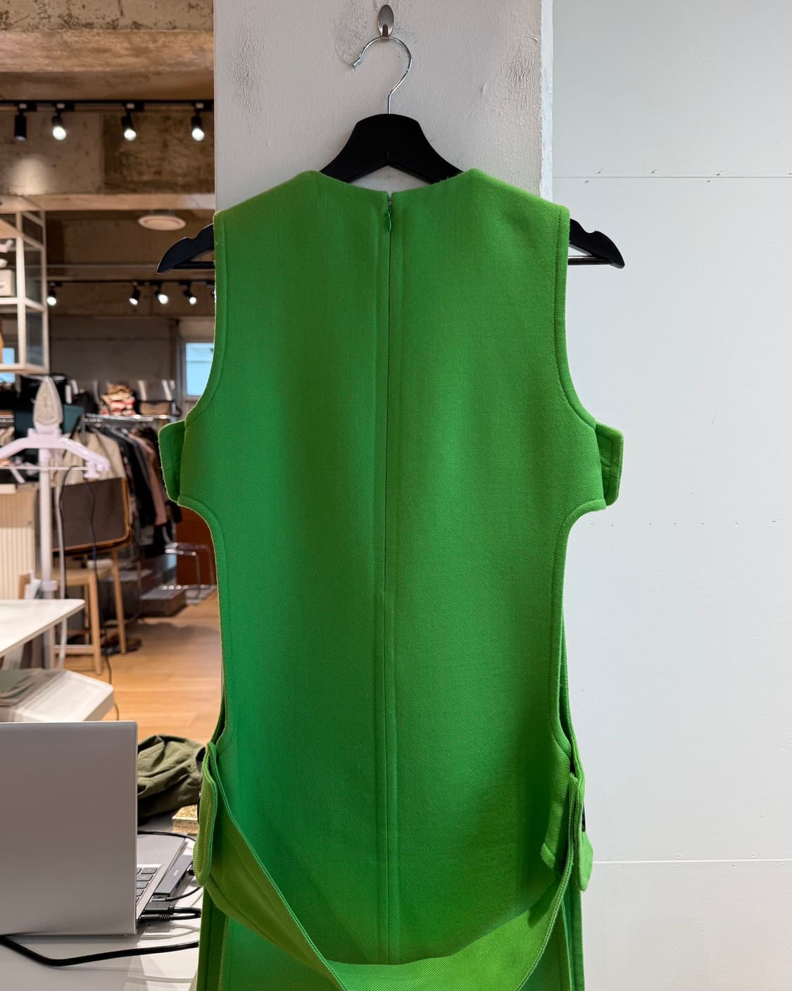 셀린느 그린 사이드 컷 아웃 원피스 상품이미지7