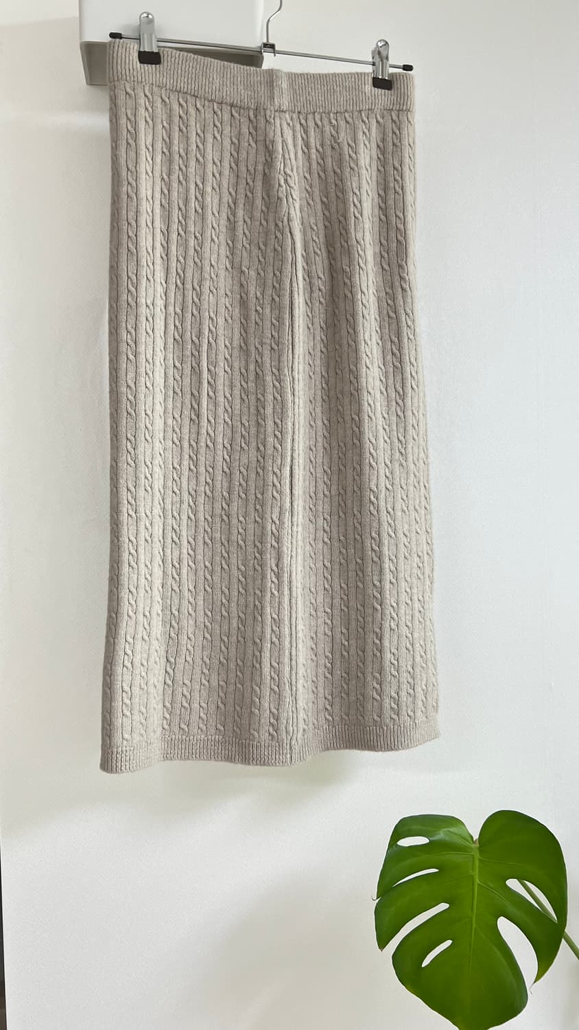 브이넥 케이블 니트 상하의 세트 상품이미지4