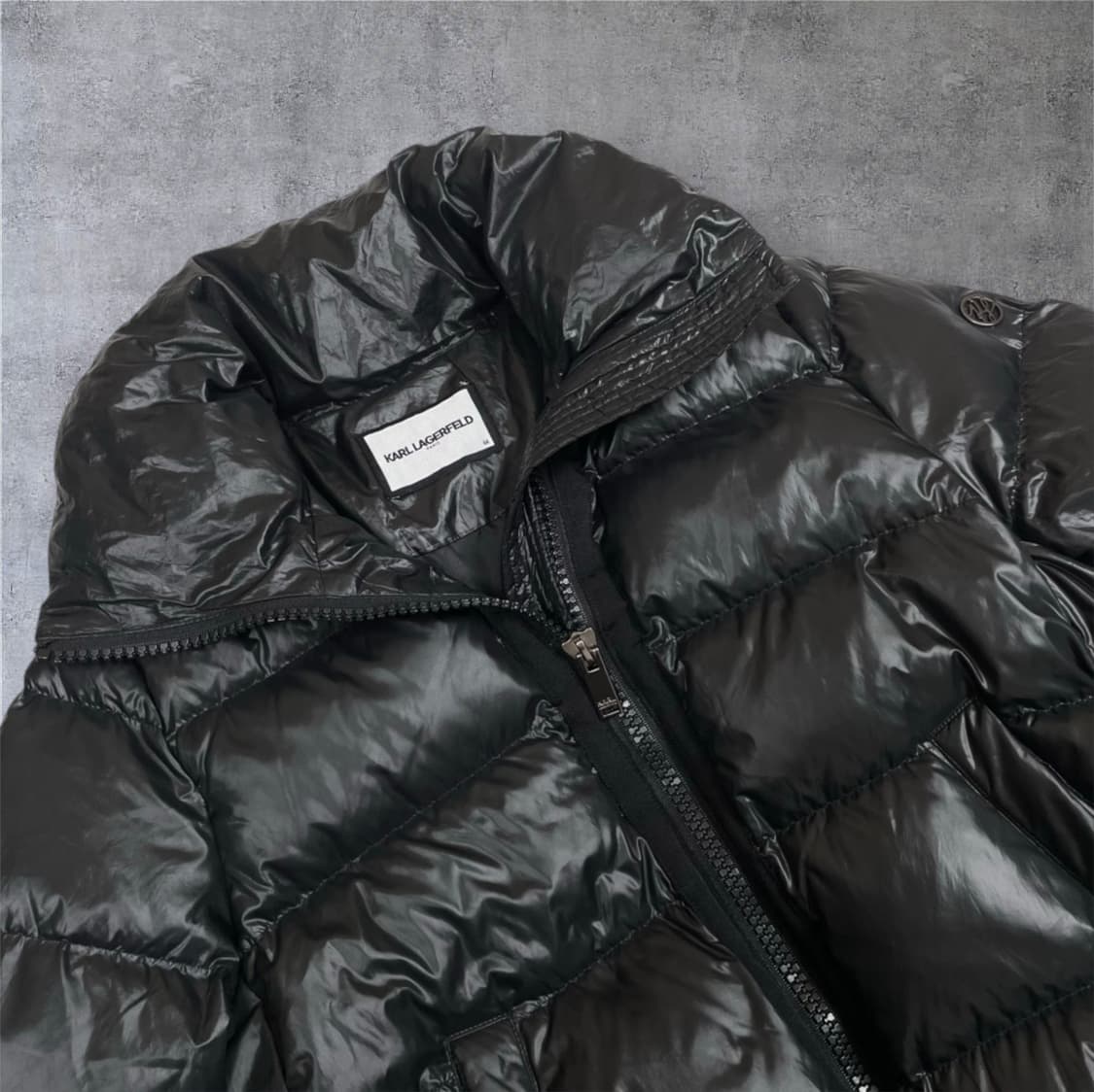 칼라거펠트 블랙 폴란드 구스다운 유광 숏 패딩 90 상품이미지2