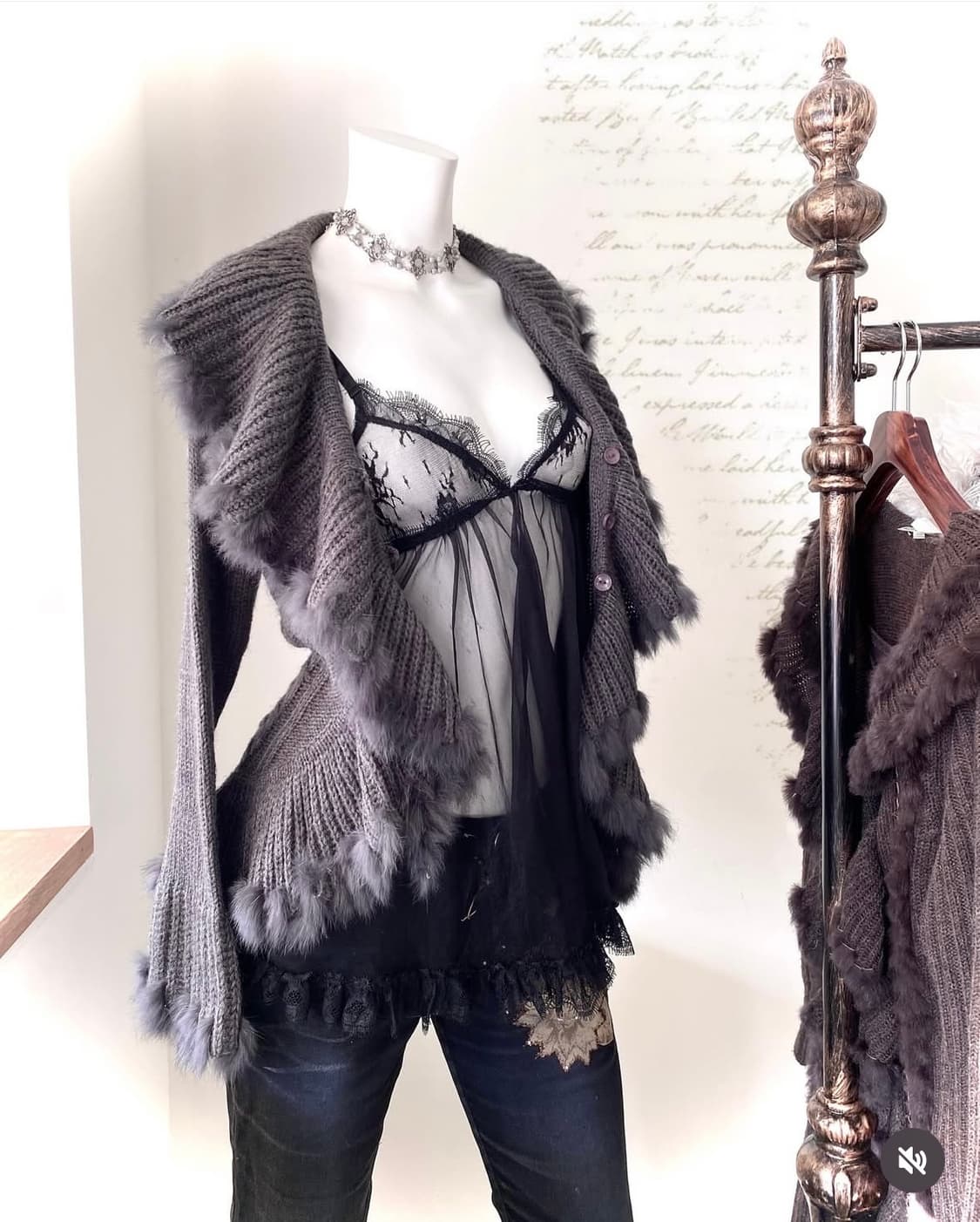 빈티지 그레이 프릴 리얼퍼 가디건 상품이미지1