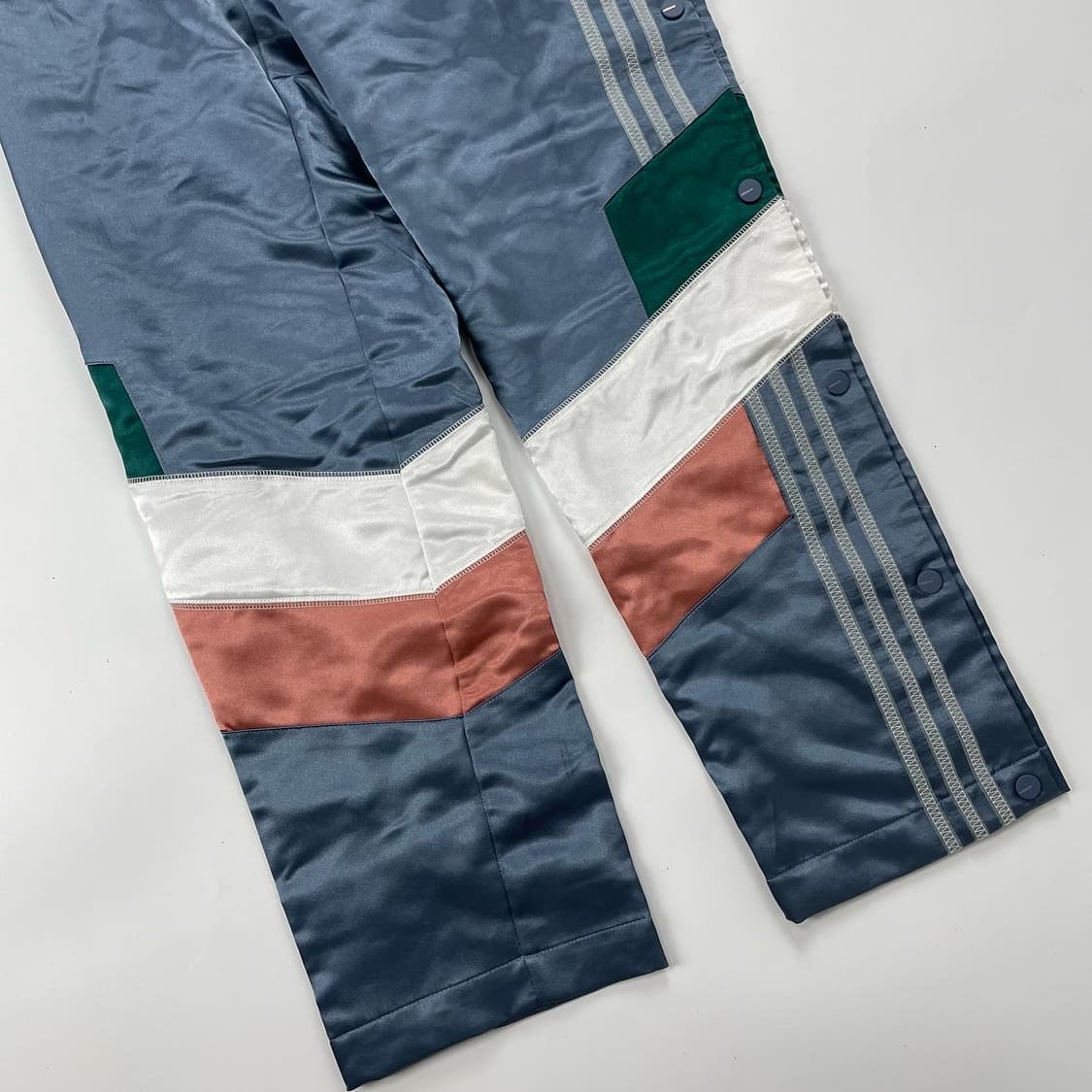 아디다스X브리스톨 사이드스냅 트랙팬츠 상품이미지3