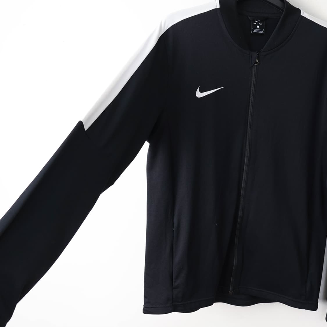 105/나이키 트레이닝 집업 자켓 상품이미지4