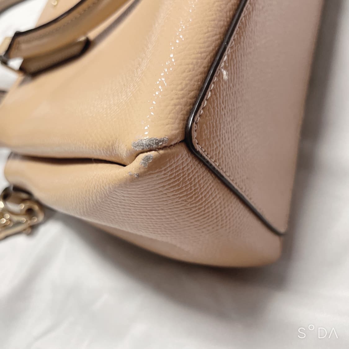 코치 베이지 크로스백 상품이미지4