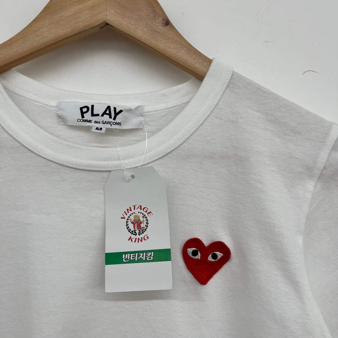 꼼데가르송 PLAY 흰색 반팔티셔츠 상품이미지2