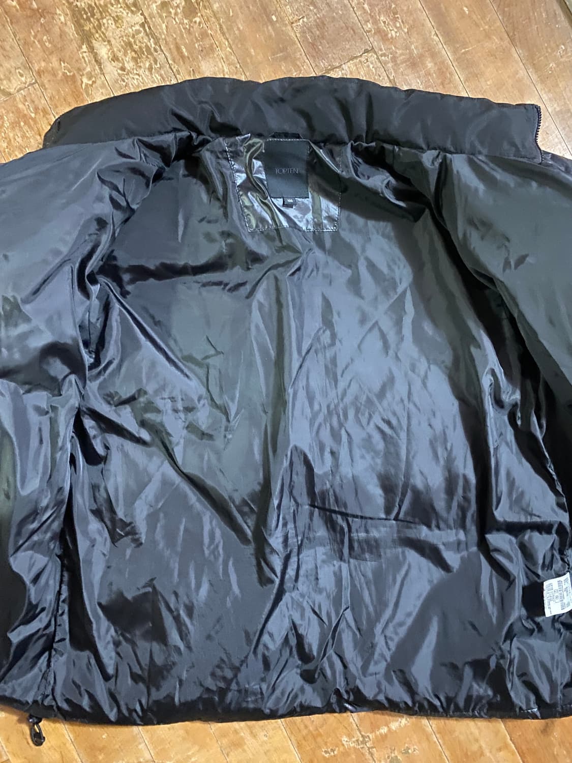 유광 탑텐  블랙 다운패딩  100사이즈 상품이미지4