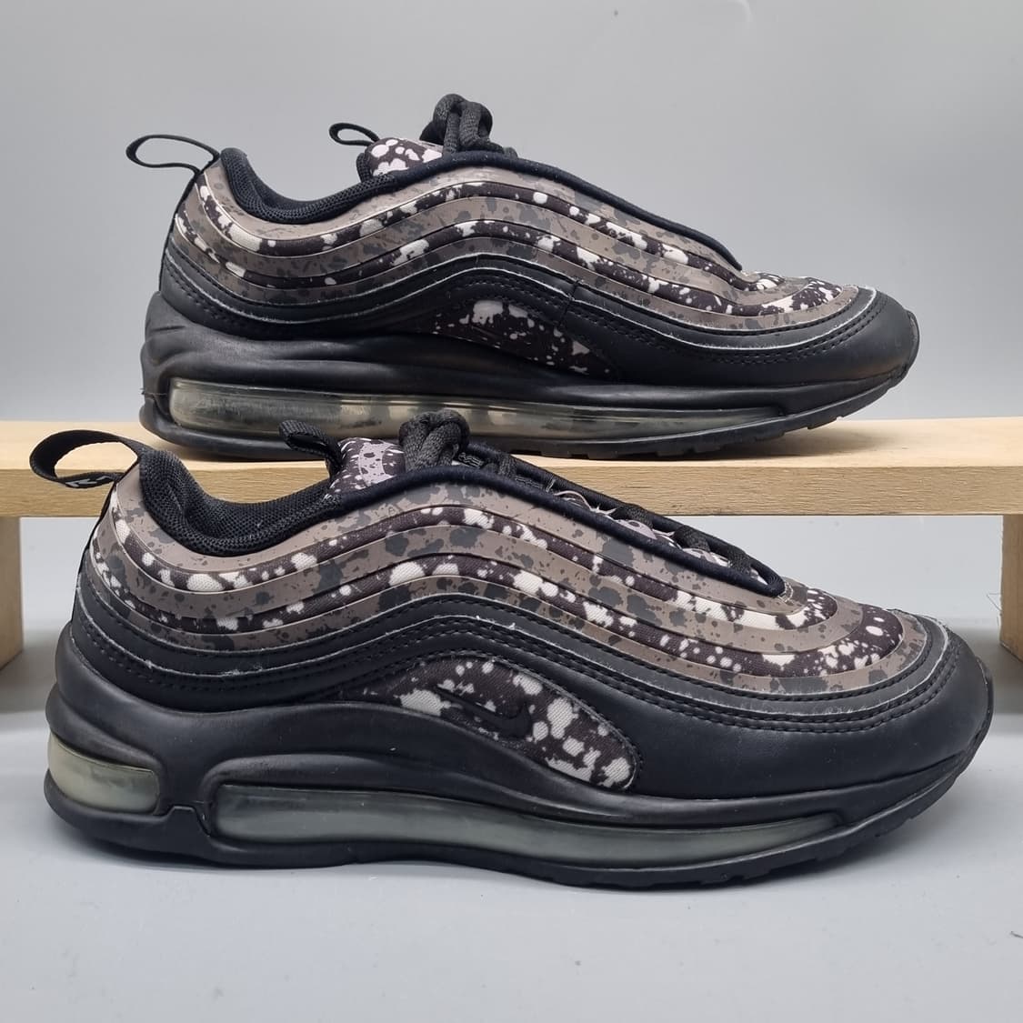 나이키 에어맥스 97 울트라 여성운동화225 상품이미지1