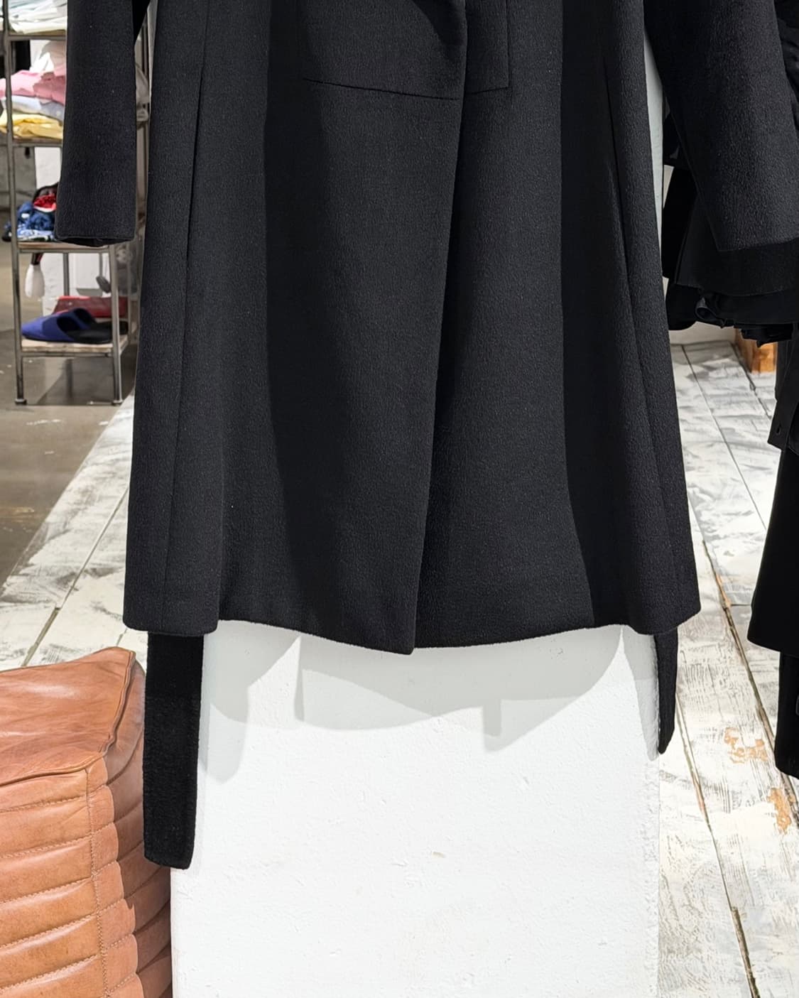 셀린느 블랙 울 앙고라 벨티트 코트 상품이미지6