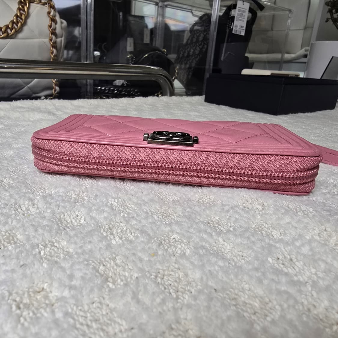 [중고/정품] 샤넬 보이샤넬 지퍼 장지갑 상품이미지5
