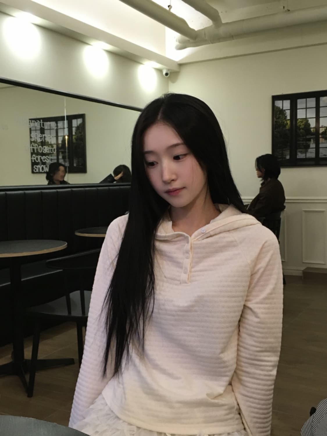 데이빈 펀칭 자가드 후드 + 홀터 나시 탑 상품이미지6