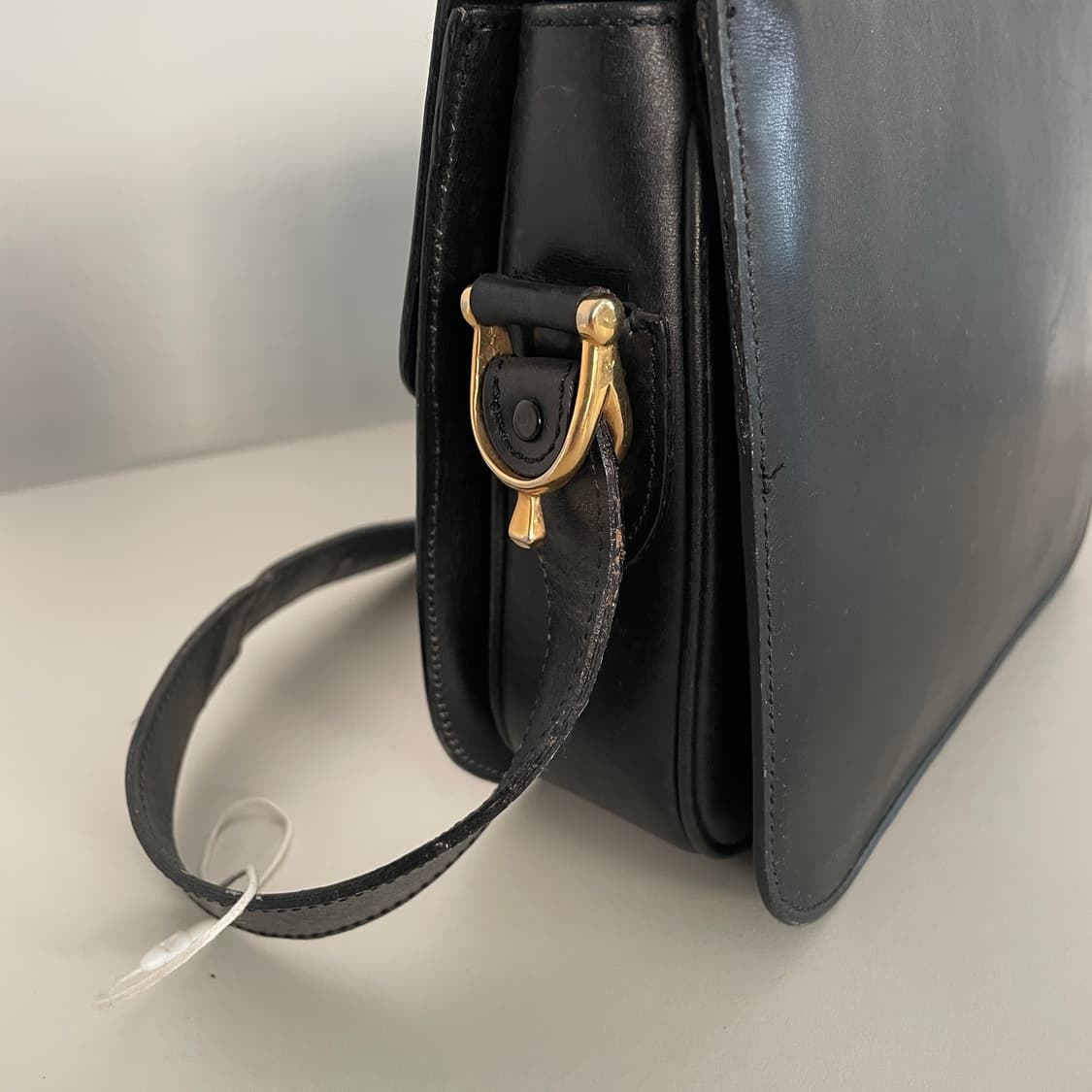 셀린느 블랙 레더 마차백 숄더백 상품이미지4