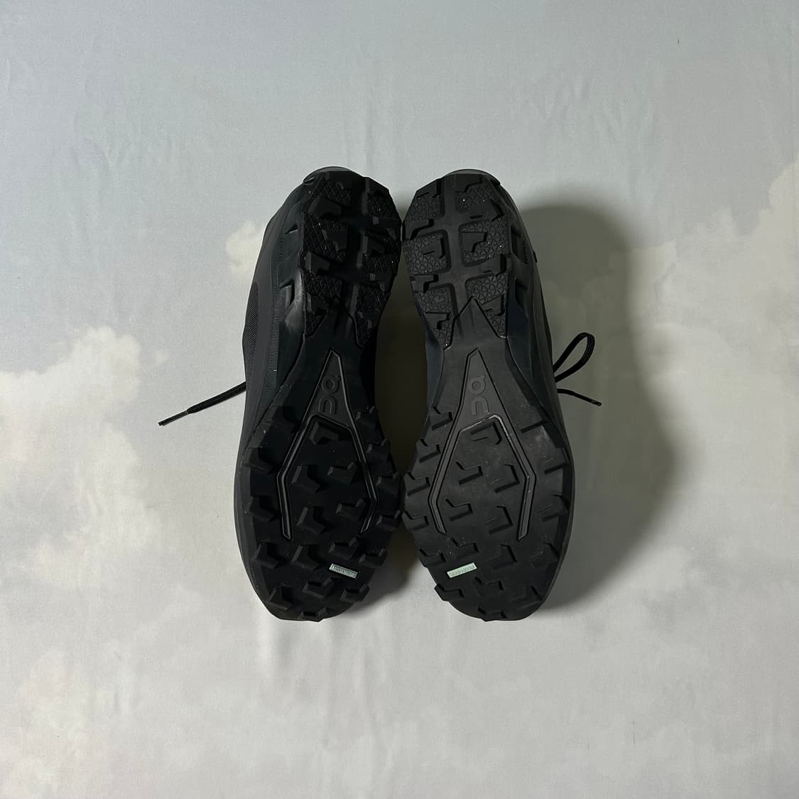 온 러닝 x 포스트 아카이브 팩션 (파프) 클라우드벤쳐 피크 올 블랙 상품이미지5