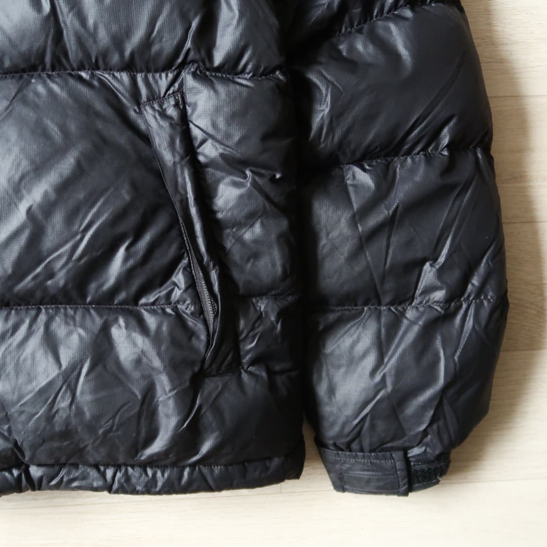 노스페이스 700 눕시 패딩 블랙 XS 상품이미지5