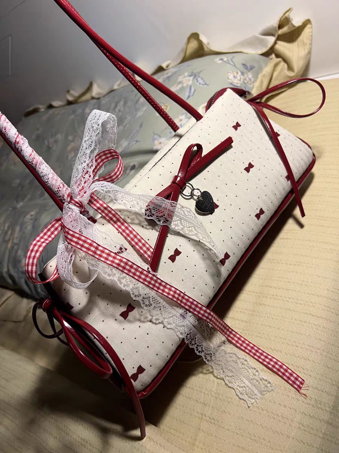 새상품) 발레코어,양산형 지뢰계 리본 토트백 레드/아이보리🎀 상품이미지1