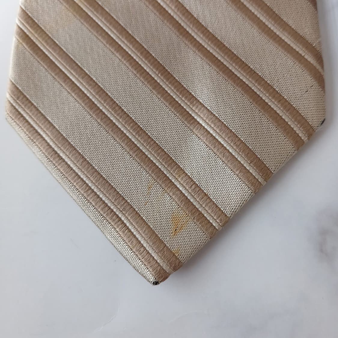 구찌 실크 골드 스트라이프 넥타이 9.6cm B등급 A19577
 상품이미지7