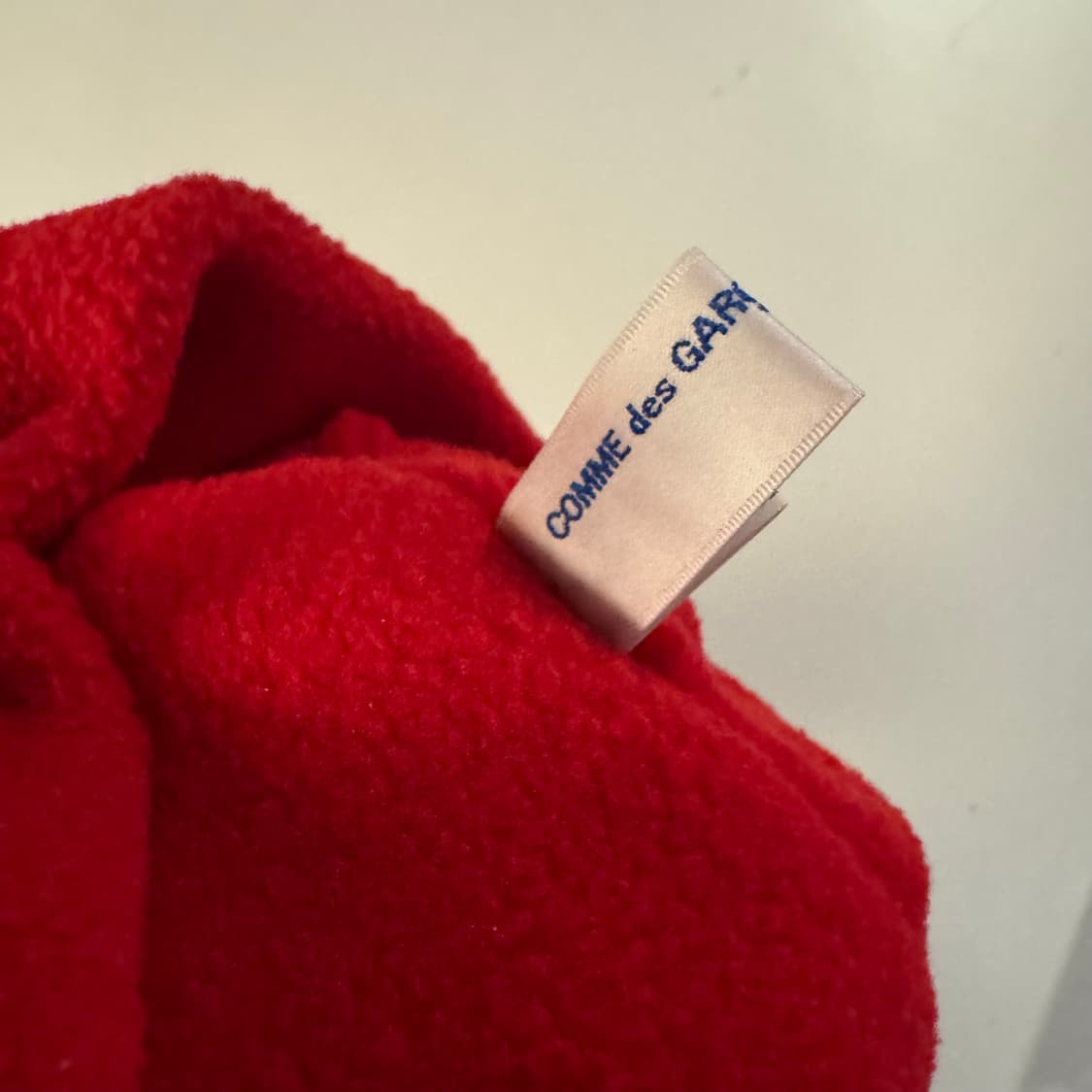 꼼데가르송 fw18 레드 버니 비니 상품이미지6
