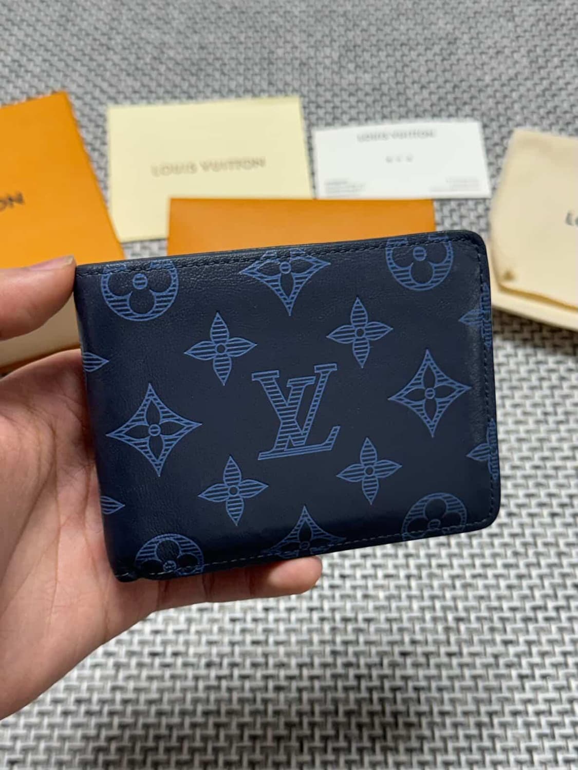 루이비통 쉐도우 반지갑 상품이미지1