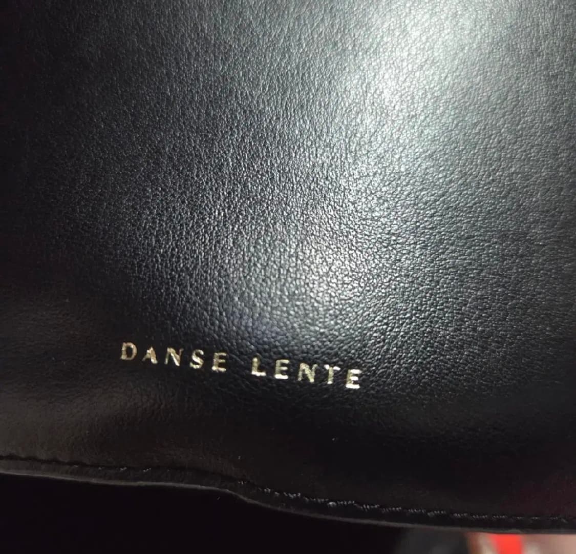 Danse Lente 로나 블랙 버킷백 상품이미지3