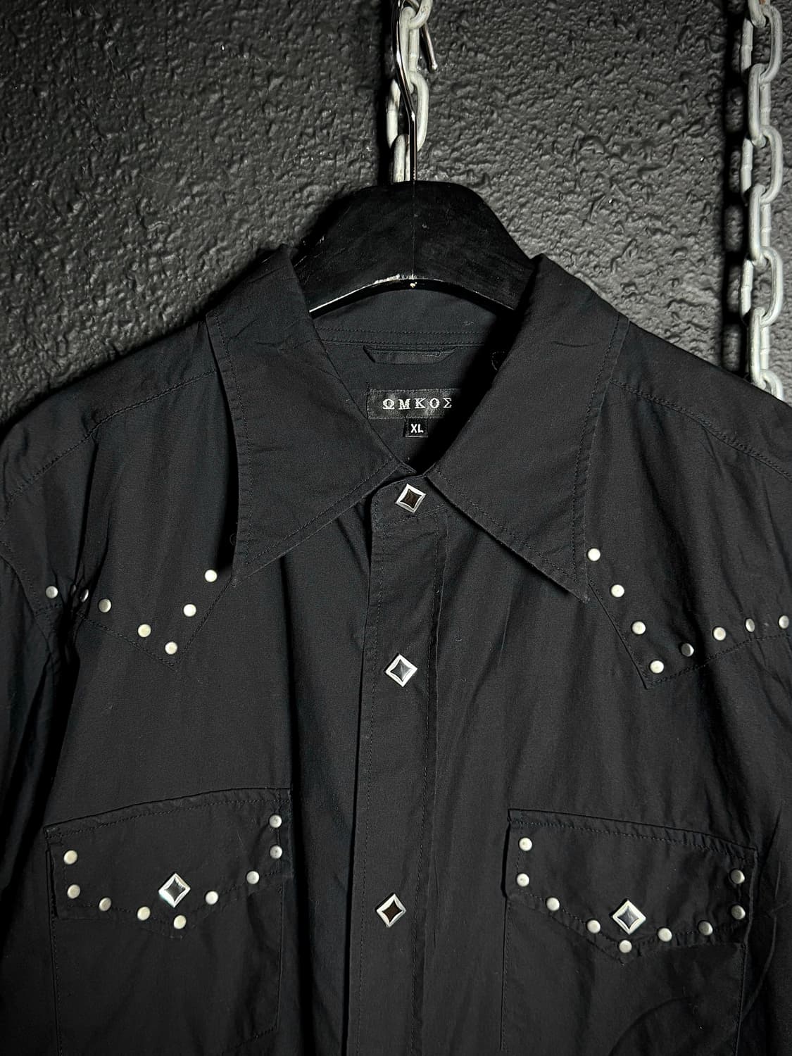 ΩMKΩΣ – Studded Black Western Shirt  블랙  상품이미지2
