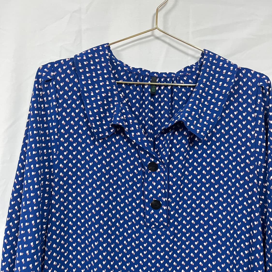 베네통 폴리 하트 패턴 카라 롱원피스 상품이미지5