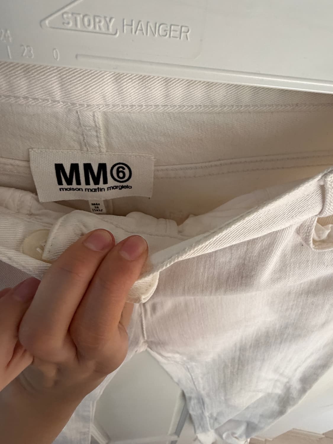 MM6 화이트 바지 상품이미지4