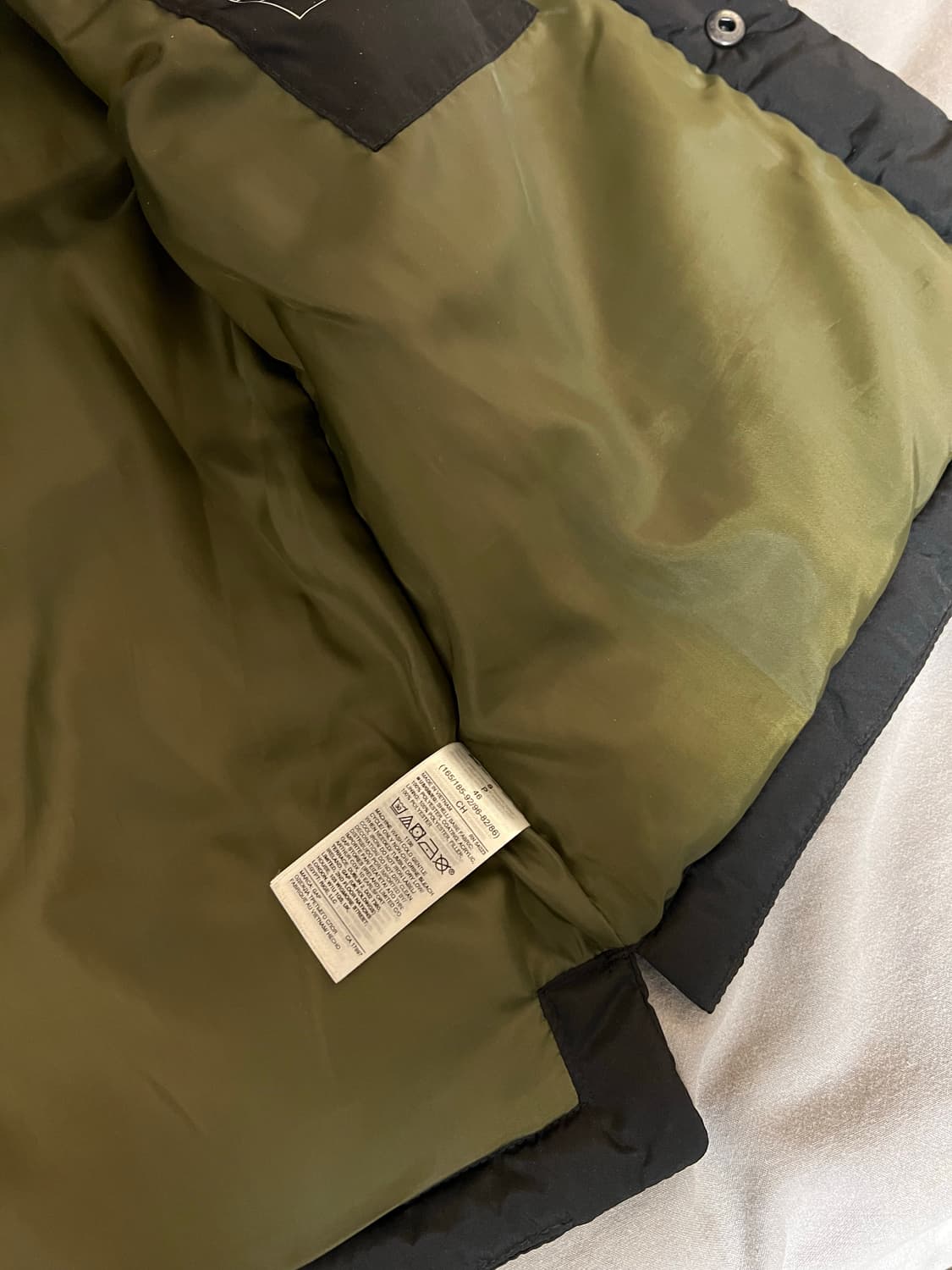 갭 GAP 푸퍼 패딩 베스트 검정 S 새제품 상품이미지4