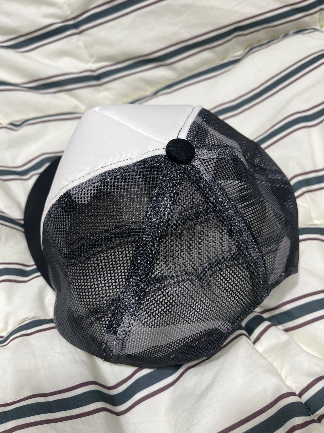 베이프 컬러 카모 메쉬 캡 상품이미지3