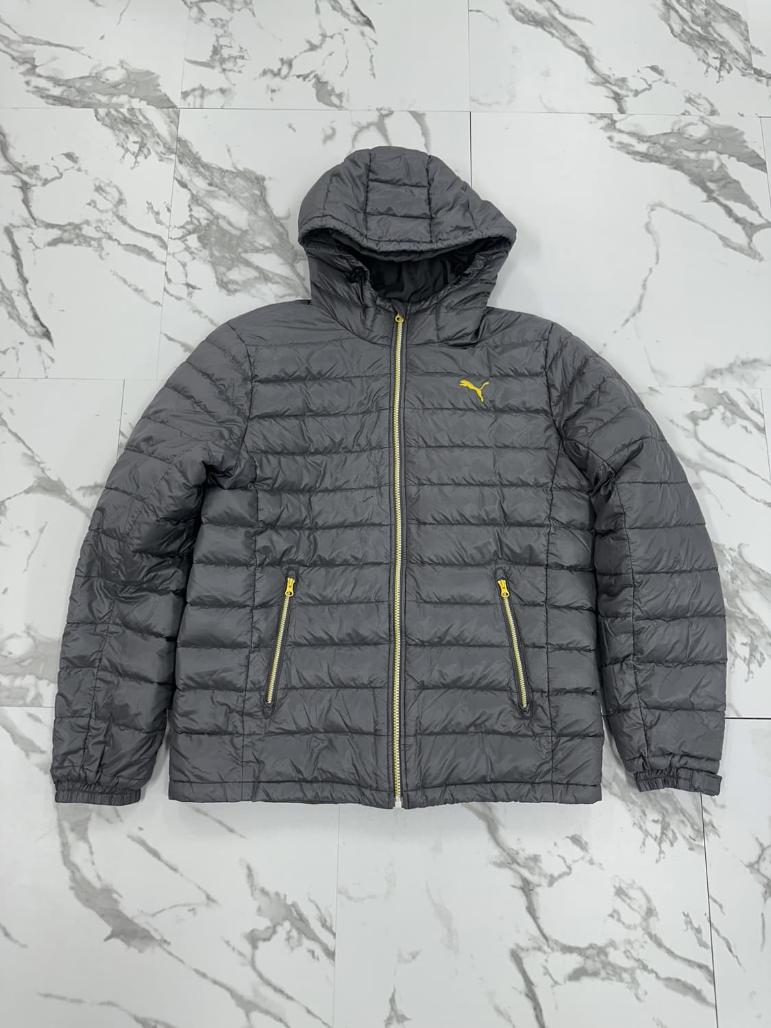 퓨마 그레이 구스다운 경량 패딩 상품이미지1